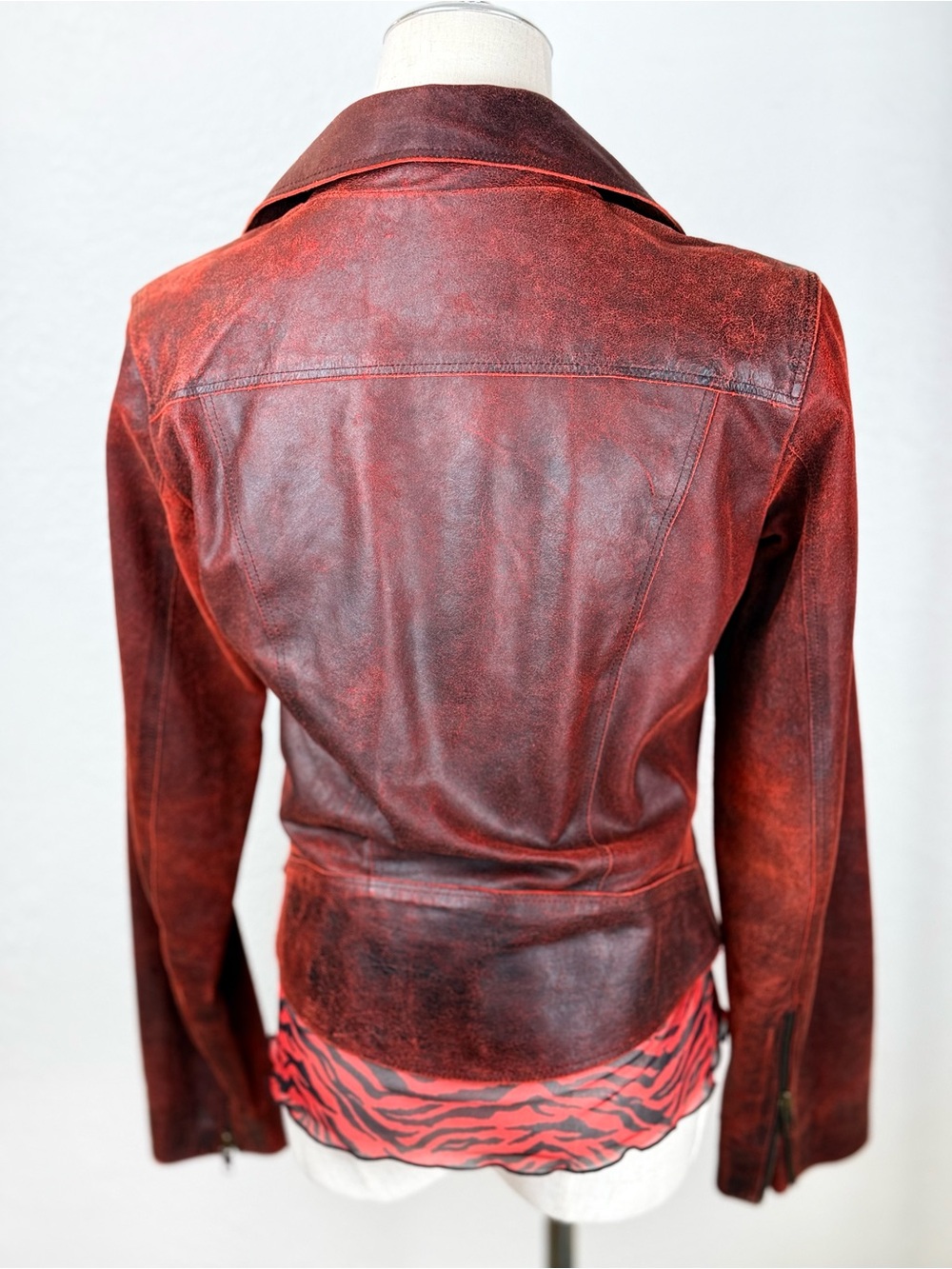 ARCHIVAL SUIT JEWELS by Julie Knapp Burnished Leather Moto Suit Set/S Red Black - Picture 3 of 16